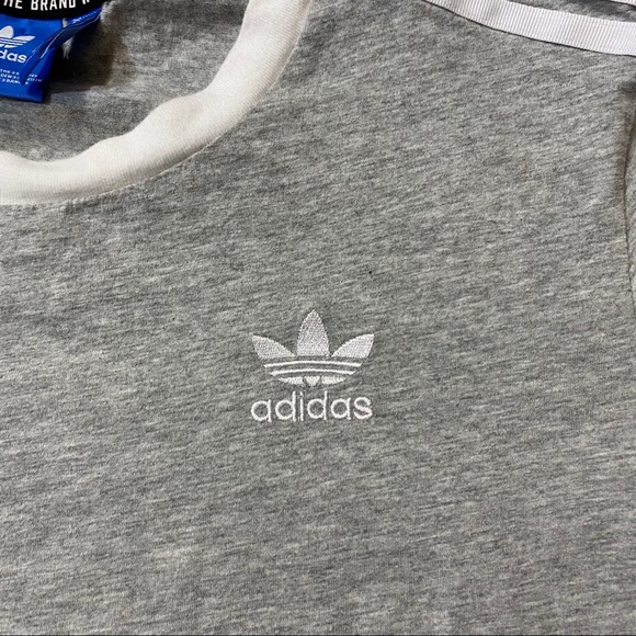 Adidas t shirt - Picture 3 of 4